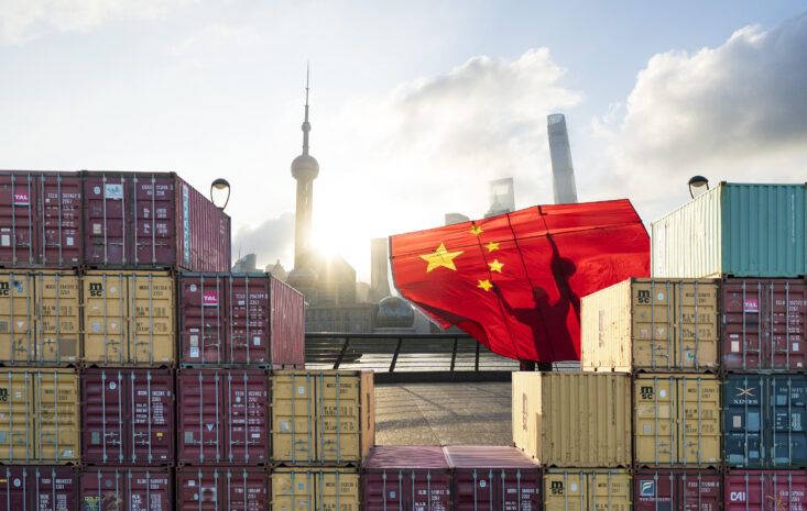 中國為抗美關稅壓力貶值人民幣