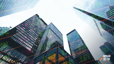 伯克希爾哈撒韋2025年第二季財報顯示營業利潤下滑4%，關稅壓力升高及現金儲備創新高