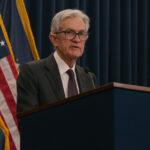 聯儲局因勞動市場疲弱和通脹持續 將於2025年首次調降利率