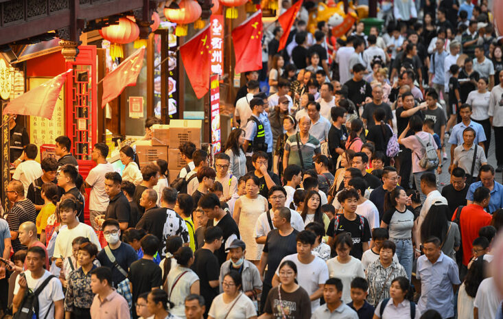 中國黃金週旅遊熱潮背後：價格戰捲起消費浪潮