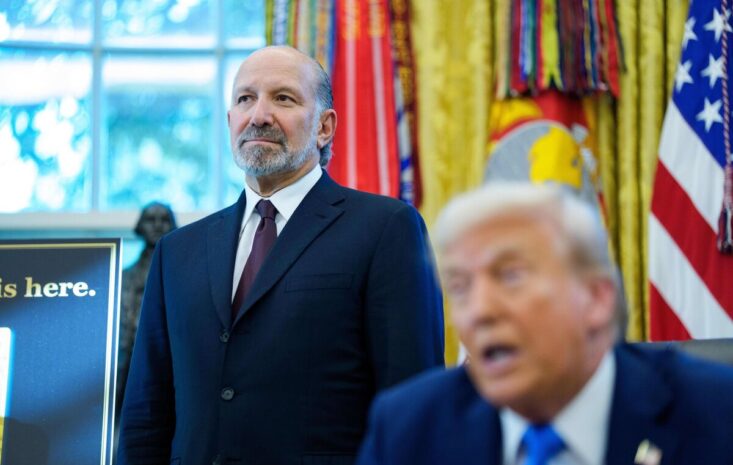 特朗普力推關稅政策，小進口商呼籲寬減｜最高法院裁決成關鍵