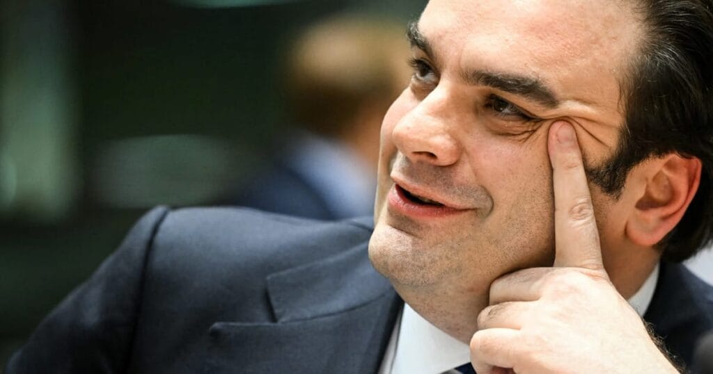 希臘皮耶拉卡基斯勝出歐元集團領導權大選