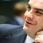 希臘皮耶拉卡基斯勝出歐元集團領導權大選