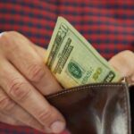 科技巨頭最新動態：谷歌ChatGPT競爭者及蘋果AI策略深度解析