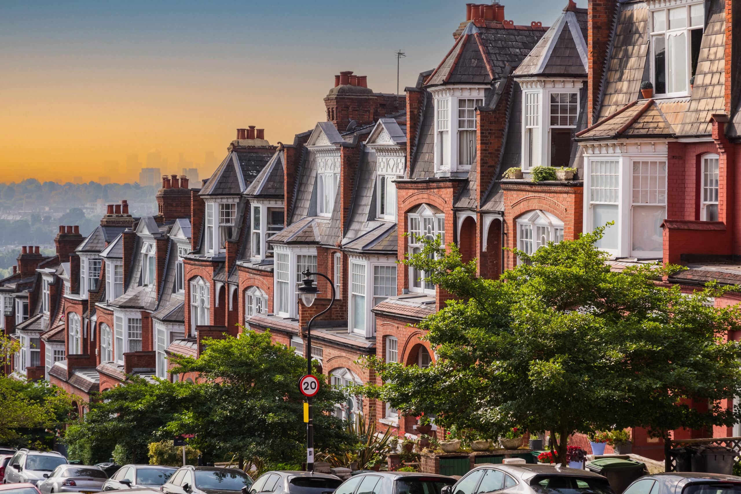 特朗普最新動態：揭示其近期財務決策與政治影響