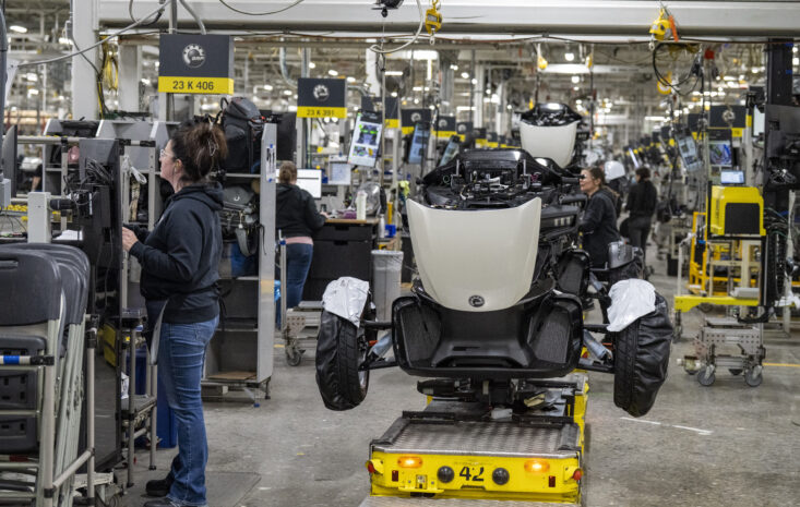 美國大選前夕：特朗普最新金融動態與市場影響深度解析